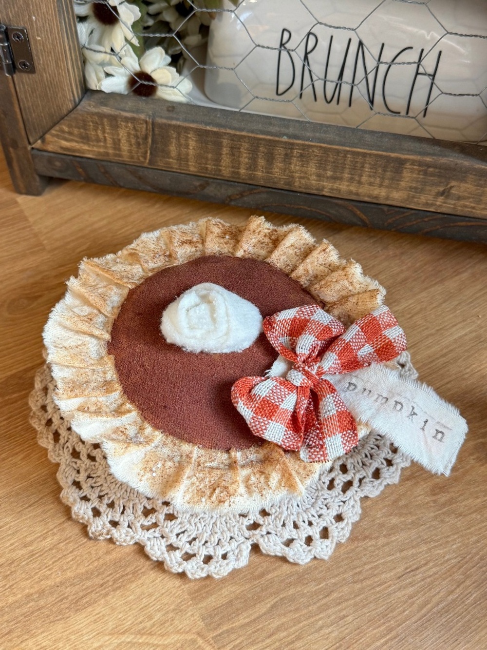 Pumpkin Pie Farmhouse Decor